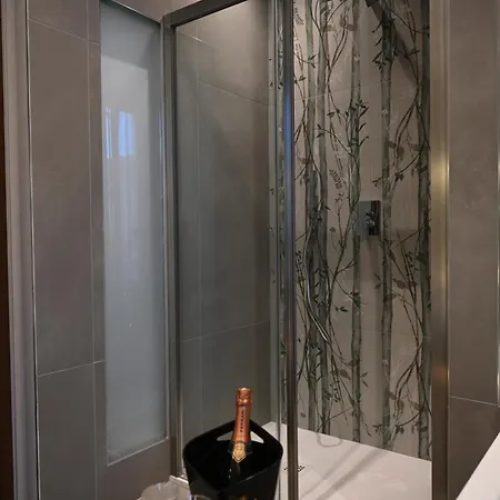 La Finestra Sul Campanile Luxury & Loft Pensión