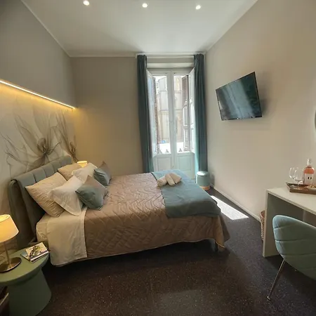 La Finestra Sul Campanile Luxury & Loft Барі
