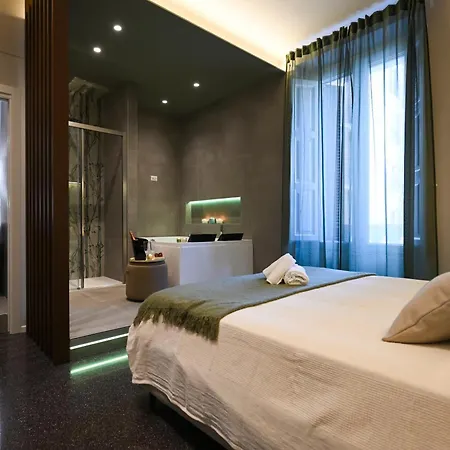 La Finestra Sul Campanile Luxury & Loft Pensión 3*