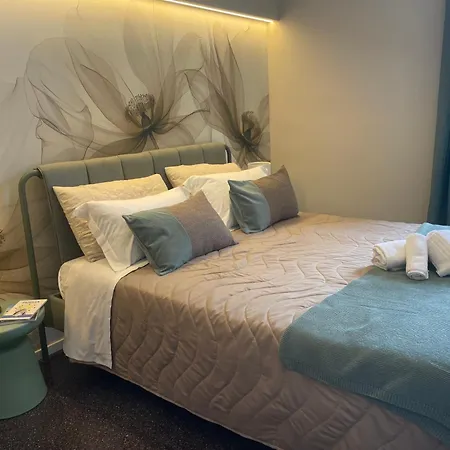 La Finestra Sul Campanile Luxury & Loft 바리