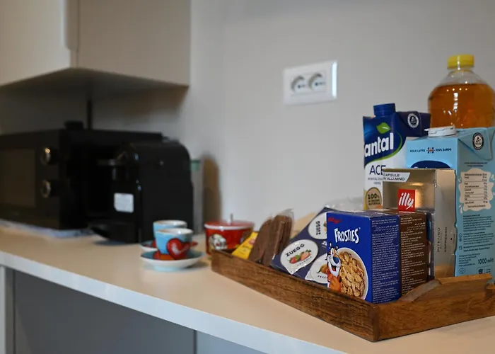 La Finestra Sul Campanile Luxury & Loft 3* バーリ