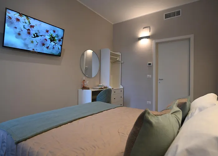 La Finestra Sul Campanile Luxury & Loft ゲストハウス バーリ