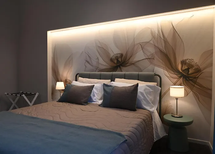 ゲストハウス La Finestra Sul Campanile Luxury & Loft バーリ